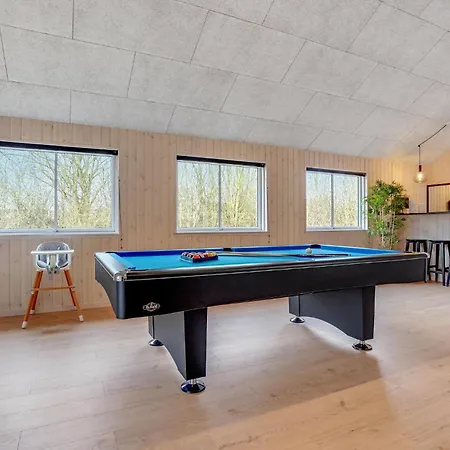 In Sydals With Kitchen *