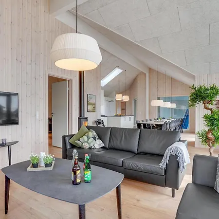 In Sydals With Kitchen Sarup