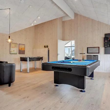 In Sydals With Kitchen *