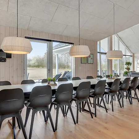 In Sydals With Kitchen Sarup